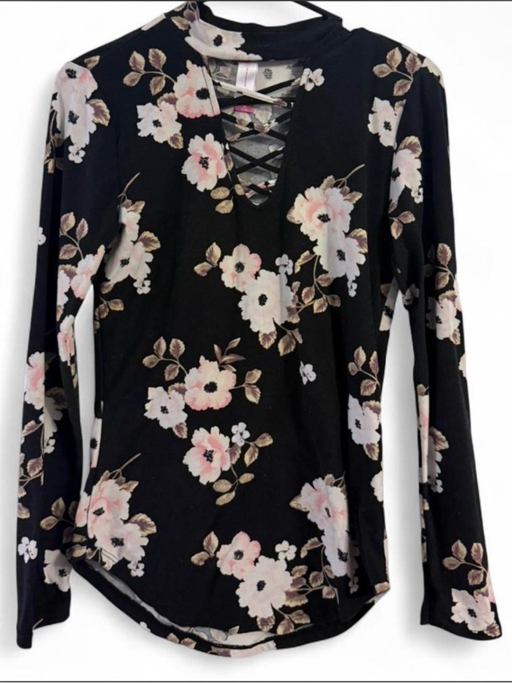 No Boundaries Black Long-Sleeve Floral Lace-Up V-Neck Top
